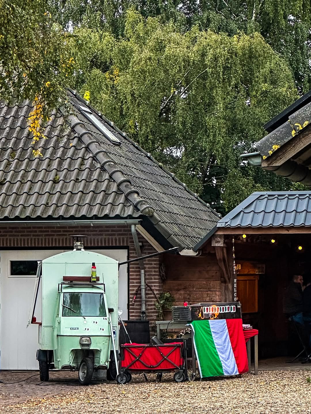 De Belissinonna foodtruck bij een feest in Hoevelaken